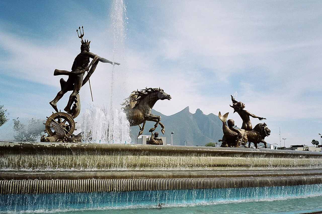 Vista a&eacute;rea de la Macroplaza de Monterrey